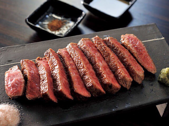 東京カレンダー 極上肉 熟成ダレ 白米の名店 Satoブリアン にごう は肉マニアに愛される 予約が取れない阿佐ヶ谷の超人気店 厳選赤身肉の塊焼き150gは 塩やわさび 特 Ciao Nihon 東京カレンダー 極上肉 熟成ダレ 白米の名店 Satoブリアン にごう は肉マニアに愛される 予約が取れない阿佐ヶ谷の超人気店 厳選赤身肉の塊焼き150gは 塩やわさび 特 Ciao Nihon