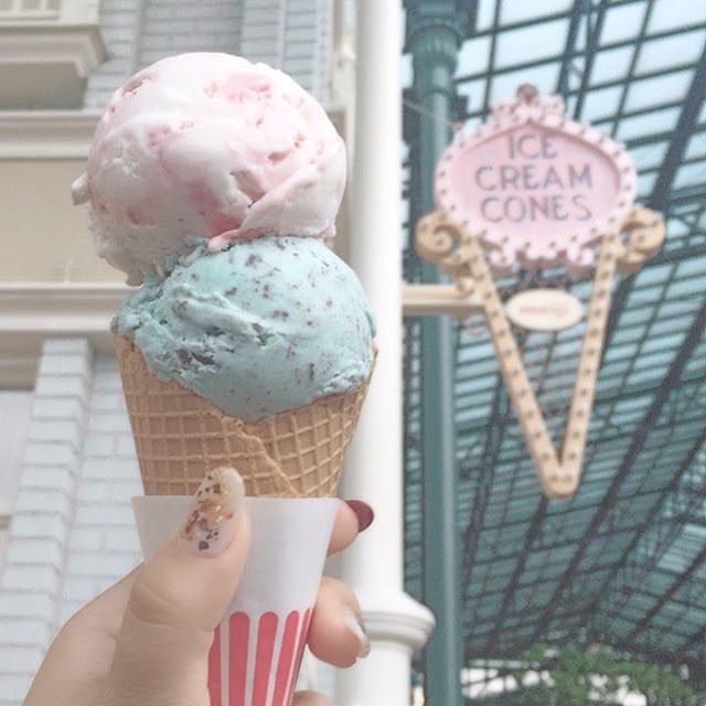 Tokyo Disney Resort Wanna Bite 冬 だから アイスクリーム Photo Chiiida 21 Icecream Icecreamcone Worldb Ciao Nihon