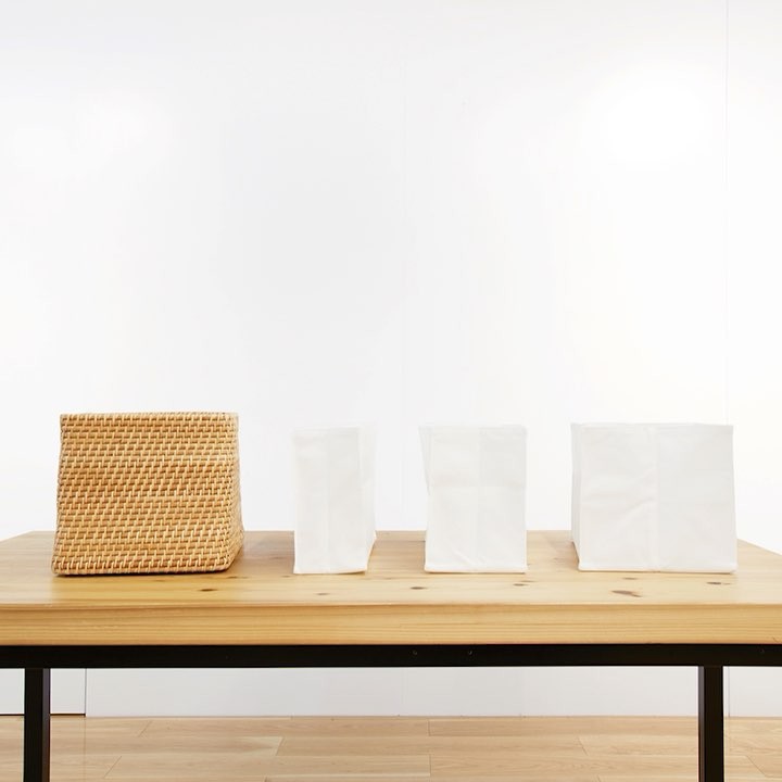 Muji無印良品 高さが変えられる不織布仕切ケース 折り返して高さを調整することができ 様々な収納用品内を仕切ることができます 天然素材で作られた収納用品のインナーカバーとしても Ciao Nihon