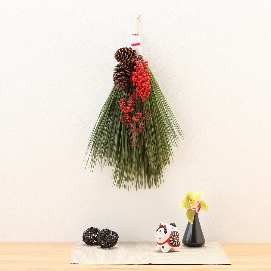 Muji無印良品 ネット限定 お正月のお花 松や南天 千両など縁起もののお花や シンビジウムなど華やかな洋の花を組み合わせた生花のセットや フラワーアレンジを取り揃えました お Ciao Nihon Muji無印良品 ネット限定 お正月のお花 松や南天 千両など縁起もののお花や シンビジウムなど華やかな洋の花を組み合わせた生花のセットや フラワーアレンジを取り揃えました お Ciao Nihon