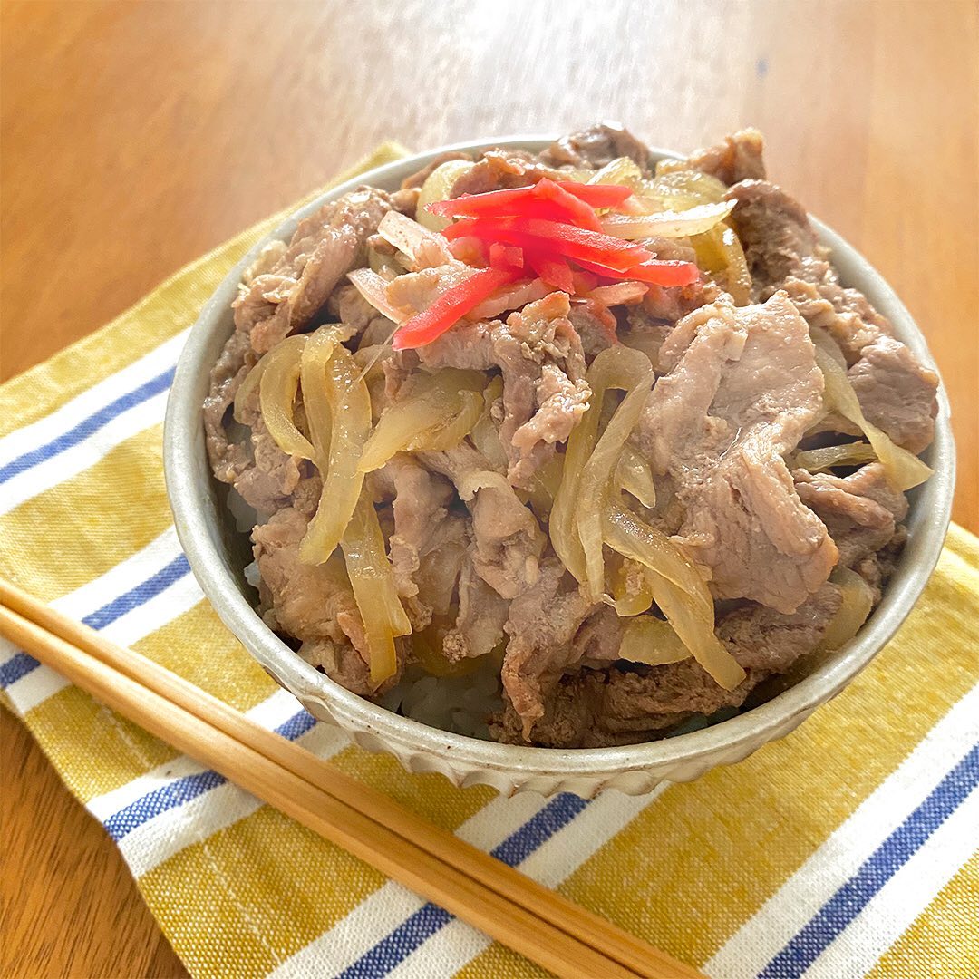 めんつゆ 豚 丼