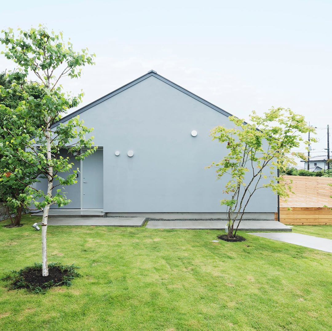 Muji無印良品の家 無印良品の家 高崎店 陽の家 モデルハウス 7 3 金 オープン 外壁はグレーの塗り壁 オリジナルしっくい調仕上げ 南側の正面のみ杉板張りとなっており 植 Ciao Nihon Muji無印良品の家 無印良品の家 高崎店 陽の家 モデルハウス 7 3 金 オープン 外壁はグレーの塗り壁 オリジナルしっくい調仕上げ 南側の正面のみ杉板張りとなっており 植 Ciao Nihon