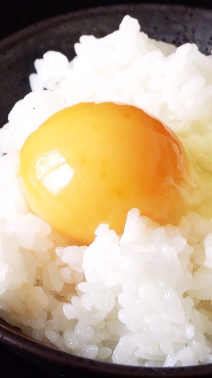 Tastemadejapan 土鍋ご飯の世界 みんな大好きな白いお米 土鍋でふっくら炊いて召し上がれ 何度も見たくなるふしぎな動画シリーズ Ciao Nihon