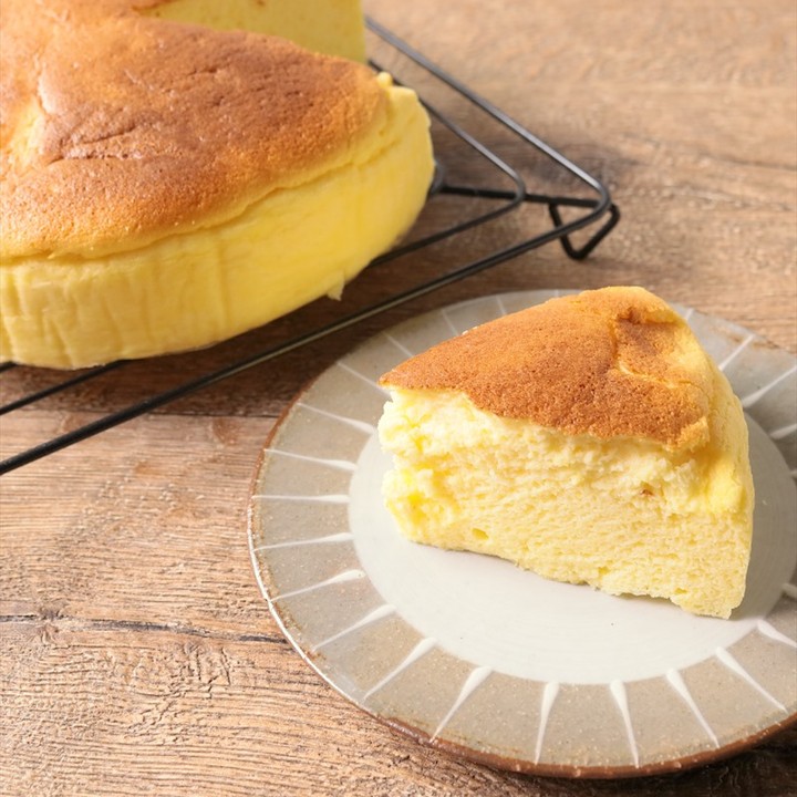 Kurashiru ふわふわ スフレのチーズケーキ レシピのご質問はアプリでお待ちしております おいしくできたら クラシル Ciao Nihon Kurashiru ふわふわ スフレのチーズケーキ レシピのご質問はアプリでお待ちしております おいしくできたら クラシル Ciao Nihon