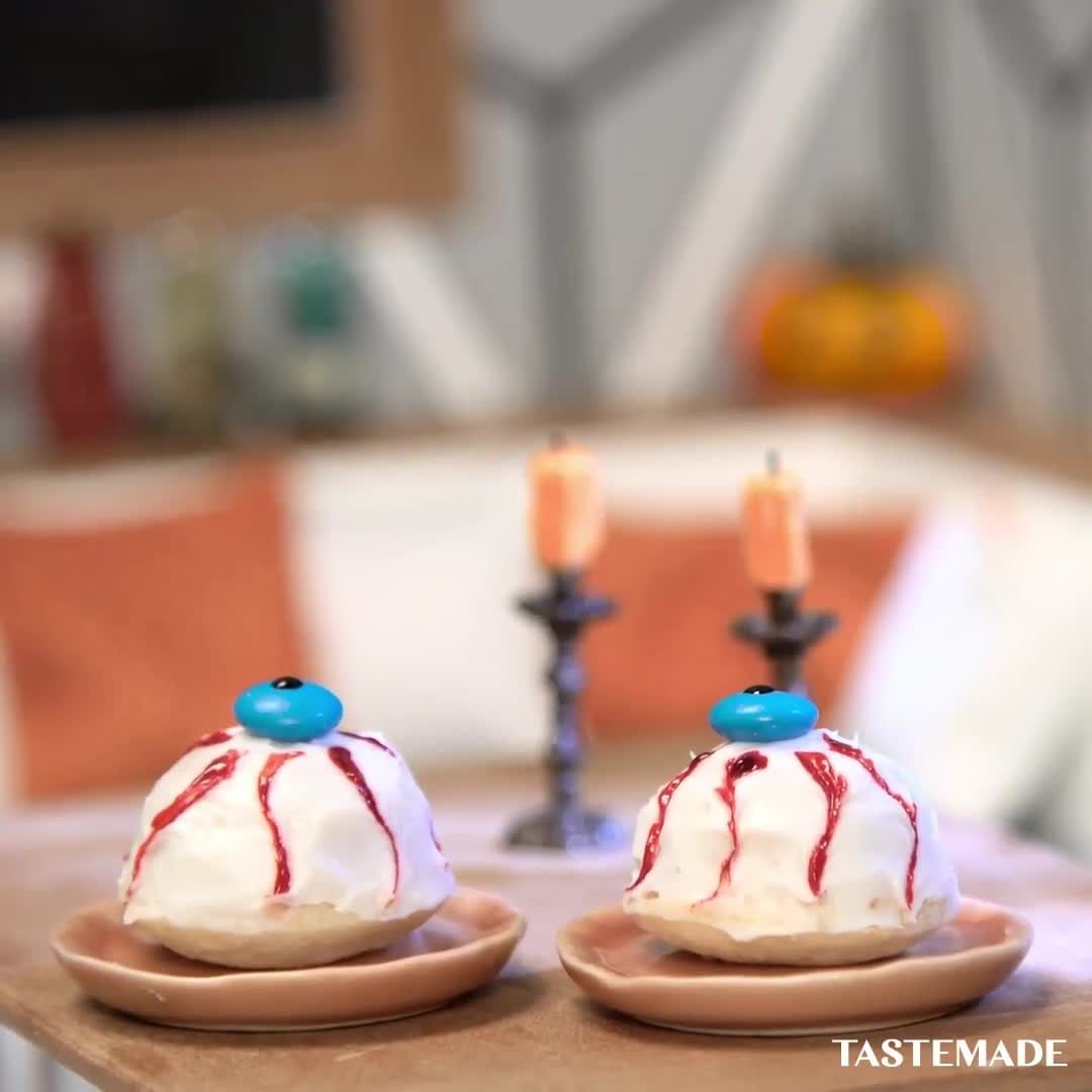Tastemadejapan ミニチュアもハロウィン ギョロギョロ目玉ケーキ 思ったより怖くなっちゃった目玉ケーキ ハロウィン仕様に模様替えしたちびめし部屋もお見逃しな Ciao Nihon Tastemadejapan ミニチュアもハロウィン ギョロギョロ目玉ケーキ 思ったより怖くなっちゃった目玉ケーキ ハロウィン仕様に模様替えしたちびめし部屋もお見逃しな Ciao Nihon