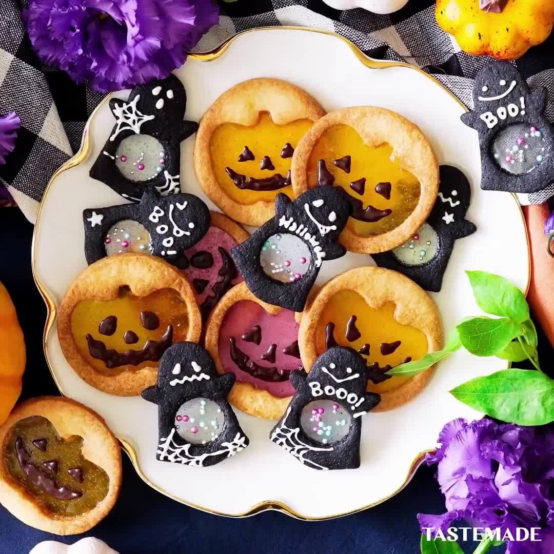 Tastemadejapan ハロウィンに作ろ ステンドグラスクッキー 型抜きクッキーで可愛いステンドグラスクッキー 飴の色や抜き型を帰るだけでアレンジ自在です 材料 Ciao Nihon