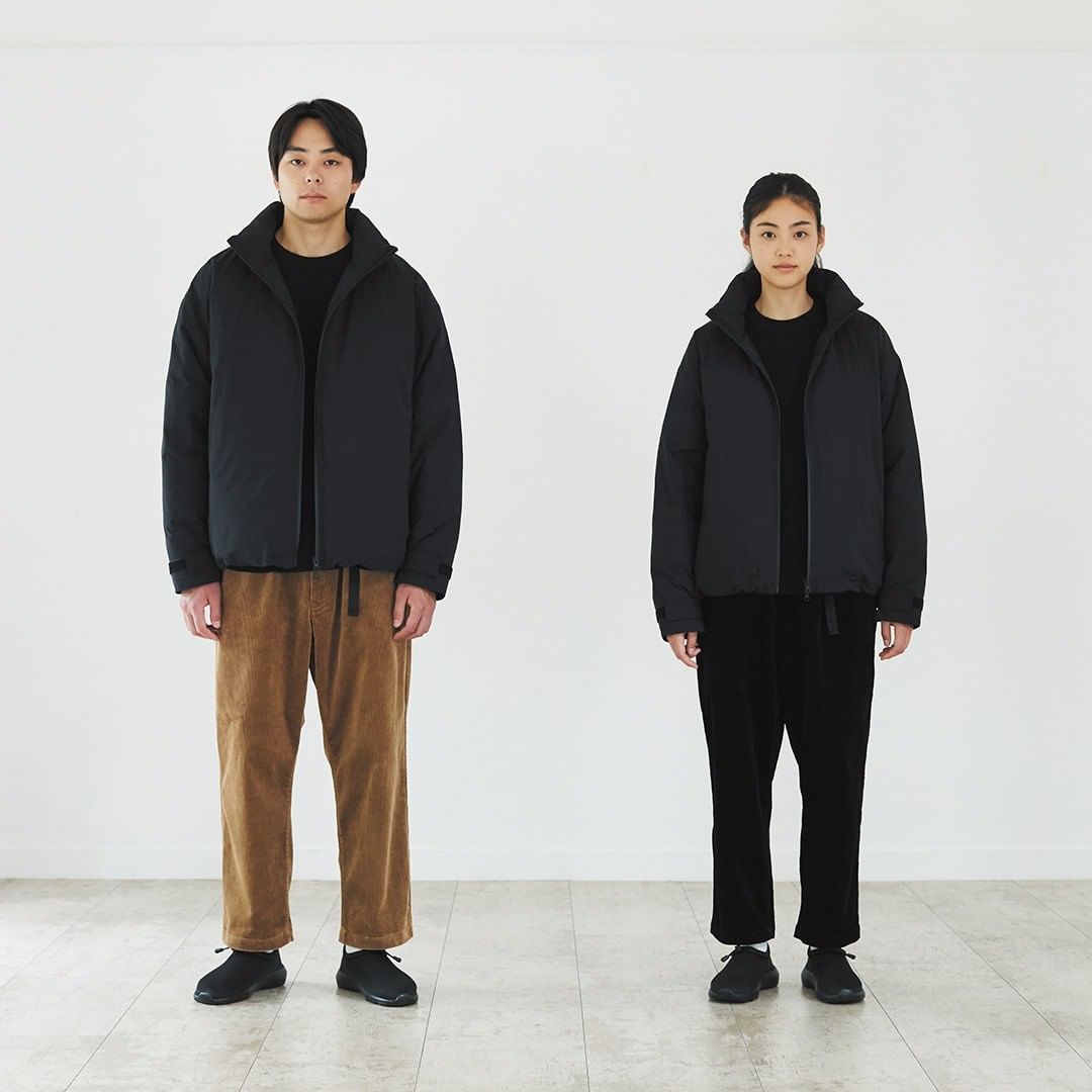 Muji無印良品 Muji Labo 性別のない服をつくりました 11月のテーマは ダウン です ふくらみが大きい羽毛を使い 軽さとあたたかさを両立させました 表地 Ciao Nihon