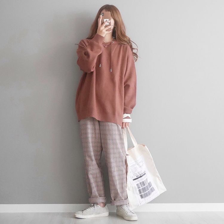 Gu For All Gu Menスウェットライクフーディセーターコーデをpick Up たっぷりフォルムで 安心の暖かさスウェットとは違う ちょっぴり可愛い大人カジュア Ciao Nihon Gu For All Gu Menスウェットライクフーディセーターコーデをpick Up たっぷりフォルムで 安心の暖かさスウェットとは違う ちょっぴり可愛い大人カジュア Ciao Nihon