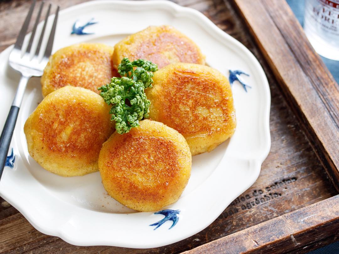 Yuu さつまいもの塩バター黄金焼き 作り置きレシピ 冷凍保存 おやつ かんころ餅 子供と作る スイーツ 調理時間 min 水にさらす時間を Ciao Nihon