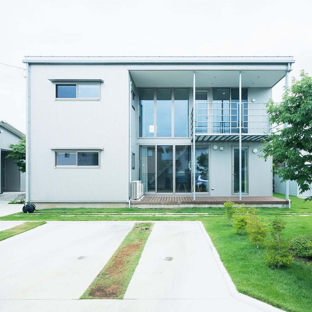 Muji無印良品の家 無印良品の家 木の家 群馬県太田市m邸 群馬県太田市に建つm邸は 庭の色があざやかな芝や植木に 無機質な外壁が映えるお宅です Mさんご夫妻 愛犬1匹と暮らし Ciao Nihon Muji無印良品の家 無印良品の家 木の家 群馬県太田市m邸 群馬県太田市に建つm邸は 庭の色があざやかな芝や植木に 無機質な外壁が映えるお宅です Mさんご夫妻 愛犬1匹と暮らし Ciao Nihon