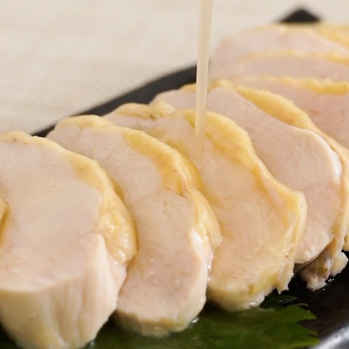 Kurashiru リュウジさん考案 鶏むね肉の塩チャーシュー リュウジさんのレシピをもっと知りたい方はクラシルをチェック 材料 2人前 鶏むね肉 1枚 30 Ciao Nihon Kurashiru リュウジさん考案 鶏むね肉の塩チャーシュー リュウジさんのレシピをもっと知りたい方はクラシルをチェック 材料 2人前 鶏むね肉 1枚 30 Ciao Nihon