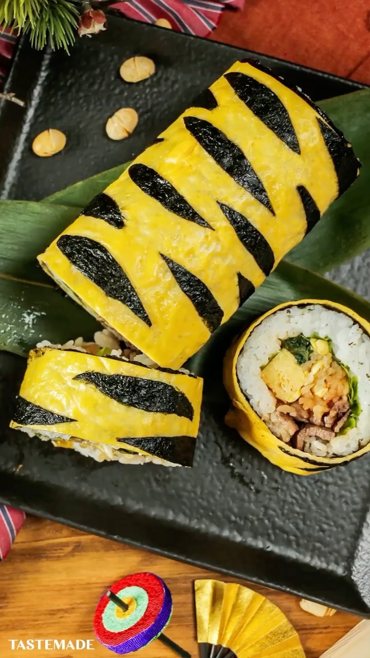 Tastemadejapan 鬼のパンツは良いパンツ トラ柄恵方巻き 一工夫でかわいい巻き寿司 お好みの具材で作ってみてね 材料 のり 適量 ご飯 250g 焼肉 50g 卵焼 Ciao Nihon Tastemadejapan 鬼のパンツは良いパンツ トラ柄恵方巻き 一工夫でかわいい巻き寿司 お好みの具材で作ってみてね 材料 のり 適量 ご飯 250g 焼肉 50g 卵焼 Ciao Nihon