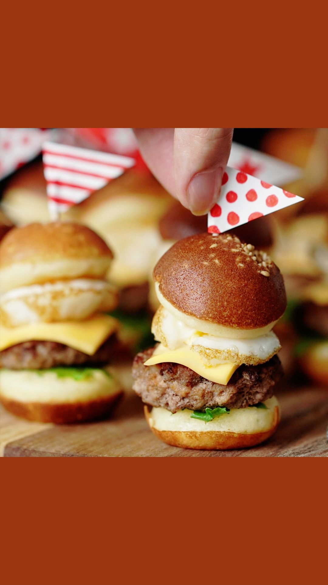 Tastemadejapan たこ焼き器で ひとくちバーガー ピクニックやパーティーにピッタリな ちびハンバーガー みんなでパクパク召し上がれ 材料 うずらの卵 16個 ミニハン Ciao Nihon Tastemadejapan たこ焼き器で ひとくちバーガー ピクニックやパーティーにピッタリな ちびハンバーガー みんなでパクパク召し上がれ 材料 うずらの卵 16個 ミニハン Ciao Nihon