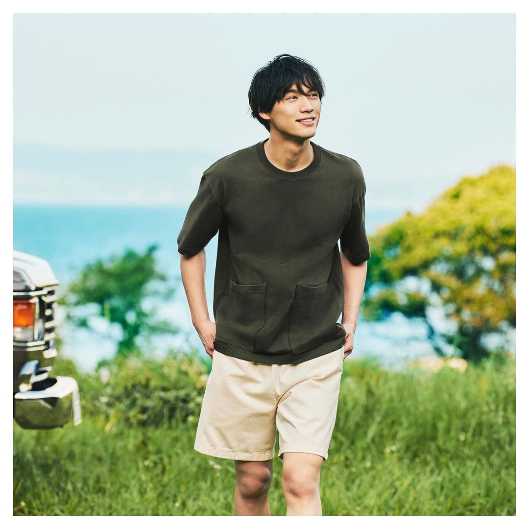 Gu ジーユー Gu Men さらりと決まる ゆったり5分袖 福士蒼汰さんが着こなす Guアイテムを紹介 ユーティリティポケットビッグ Ciao Nihon