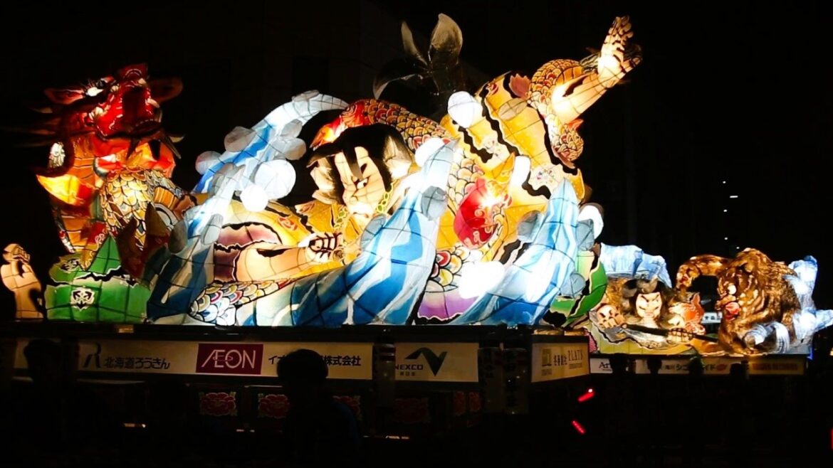 【岩見沢ねぶた祭り 2026】迫力のねぶた運行！熱気に包まれた夏夜の競演［高画質］