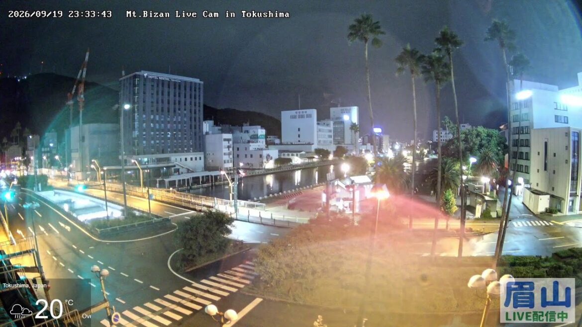 【LIVE配信】眉山ライブカメラ（徳島県徳島市）/Mt. Bizan in Tokushima Japan - Live Cam
