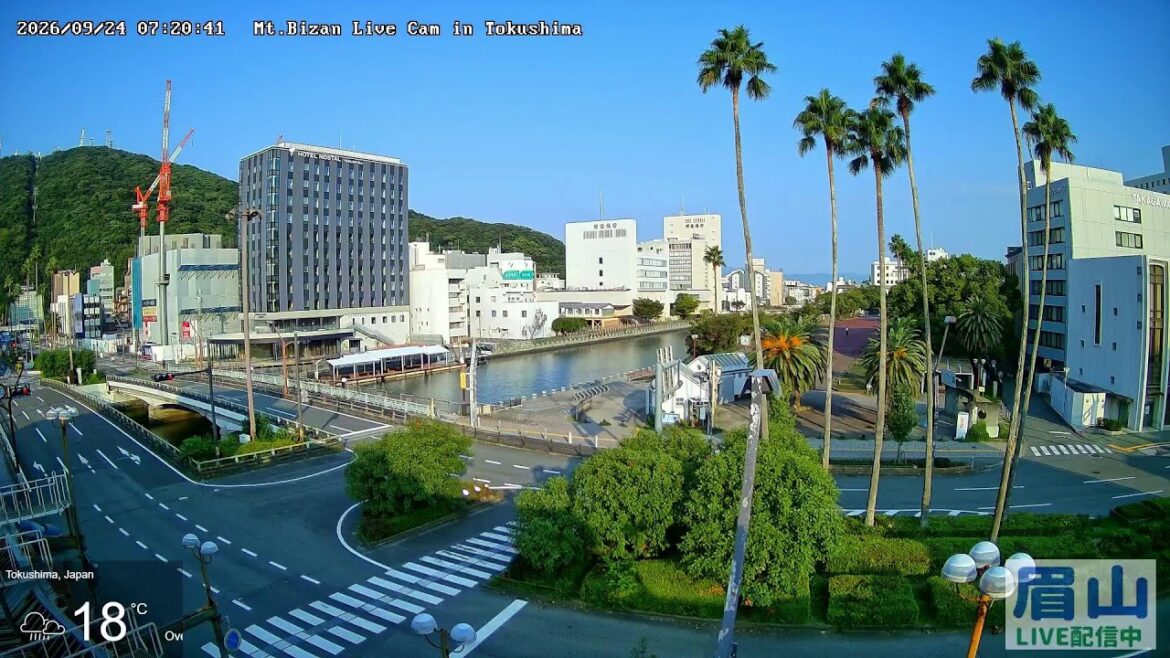 【LIVE配信】眉山ライブカメラ（徳島県徳島市）/Mt. Bizan in Tokushima Japan - Live Cam